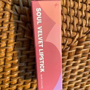 Soul Velvet Lipstick NEW IN BOX Touch in Sol